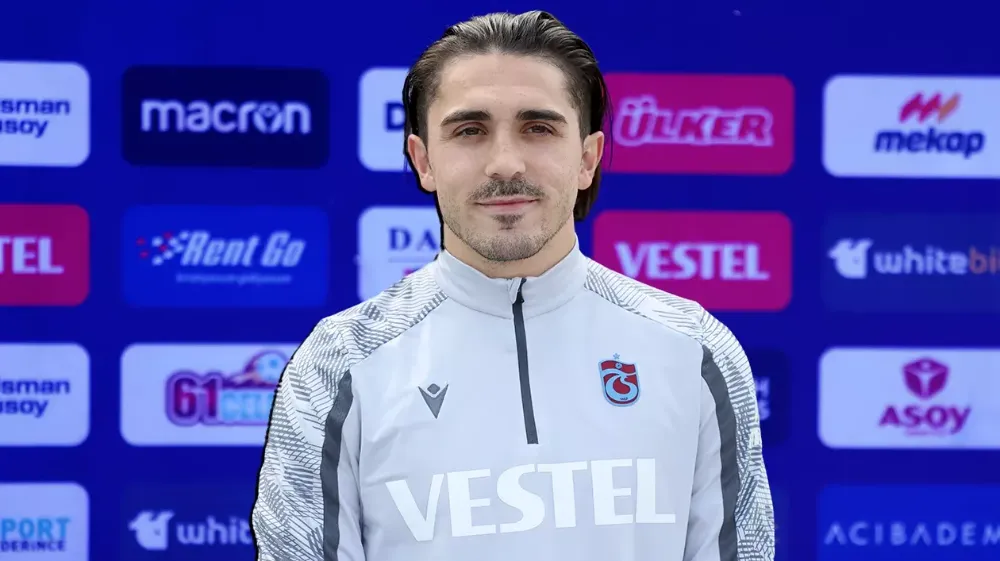 Trabzonsporlu futbolcu Abdülkadir Ömür