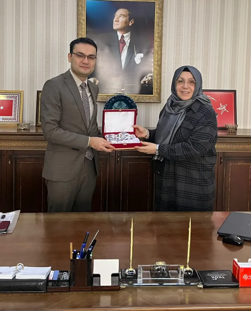 KIZILAY’DAN KAYMAKAM ÇAKMAK’A ZİYARET
