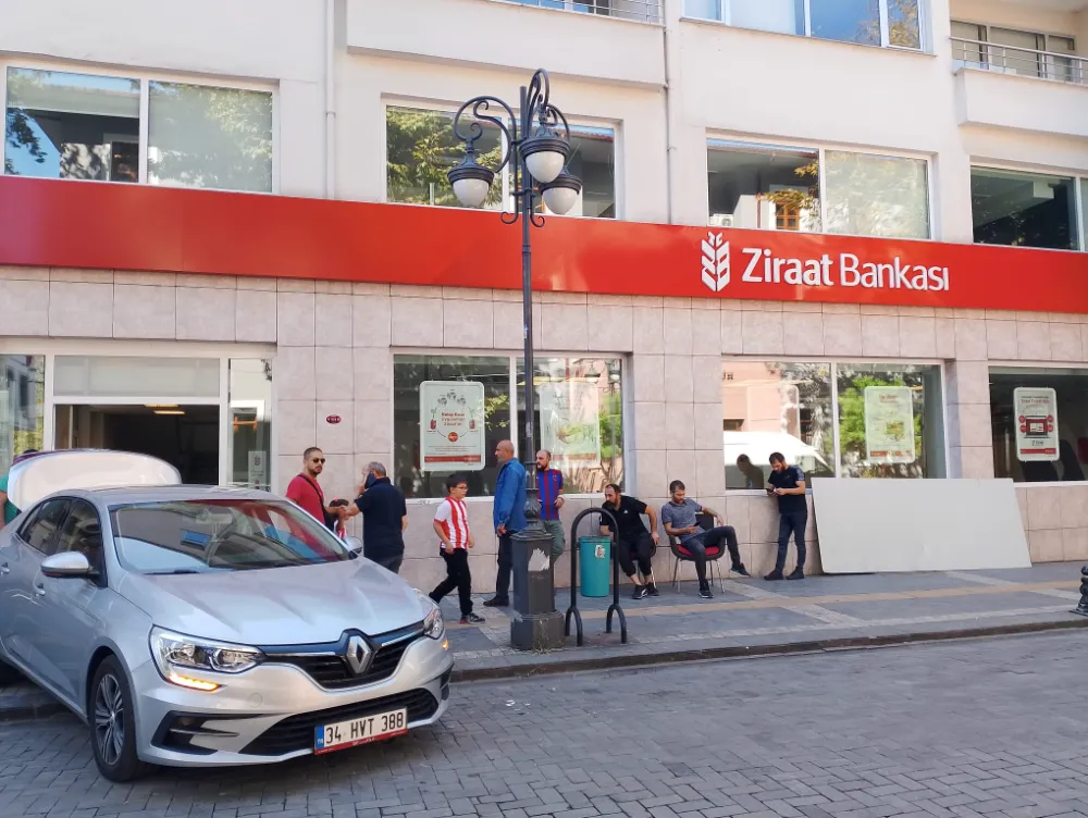 ZİRAAT BANKASI TADİLAT NEDENİYLE ADRES DEĞİŞTİRİYOR