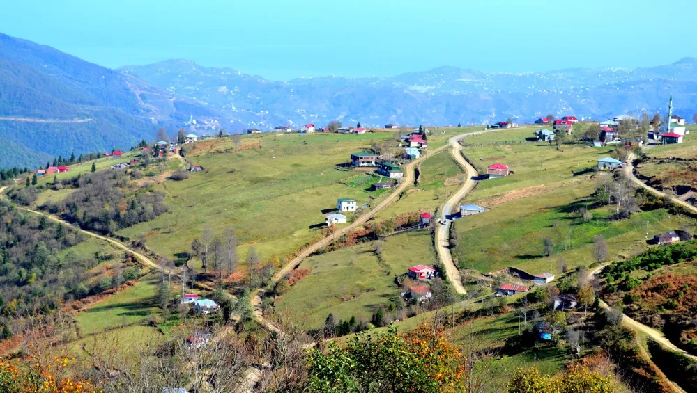 YAYLA EVLERİ YIKILIYOR, TEPKİLER BÜYÜYOR