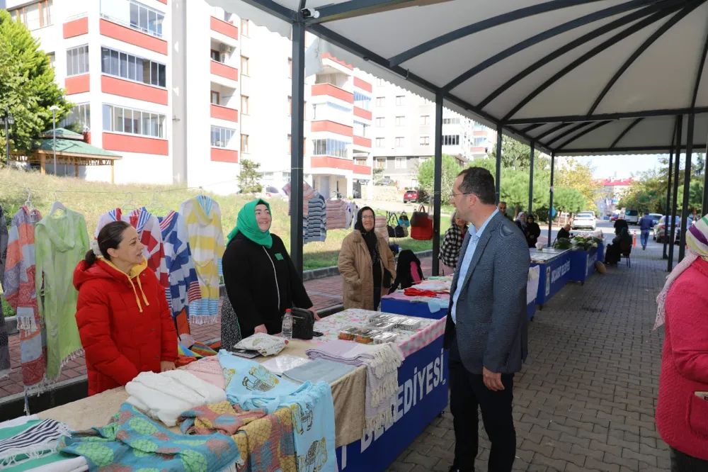 BAŞKAN EKİM’DEN SOSYETE PAZARI’NA ÖVGÜ