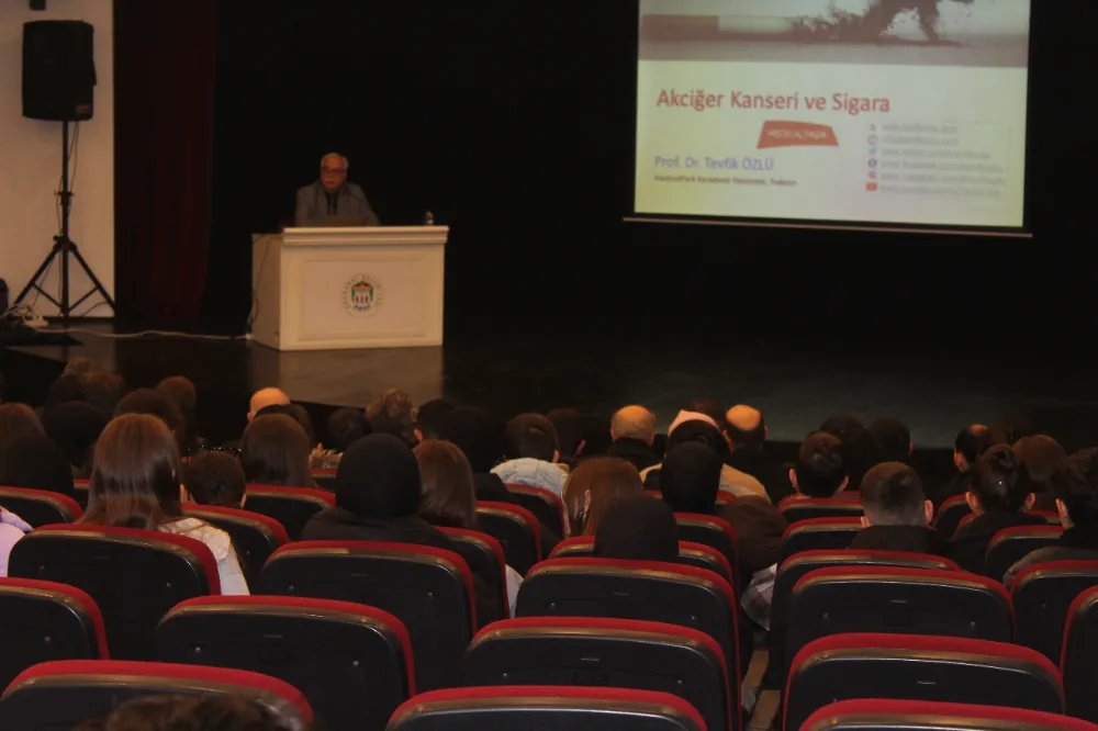 AKÇAABAT’TA PROF. DR. TEVFİK ÖZLÜ İLE SAĞLIK VE FARKINDALIK KONFERANSI