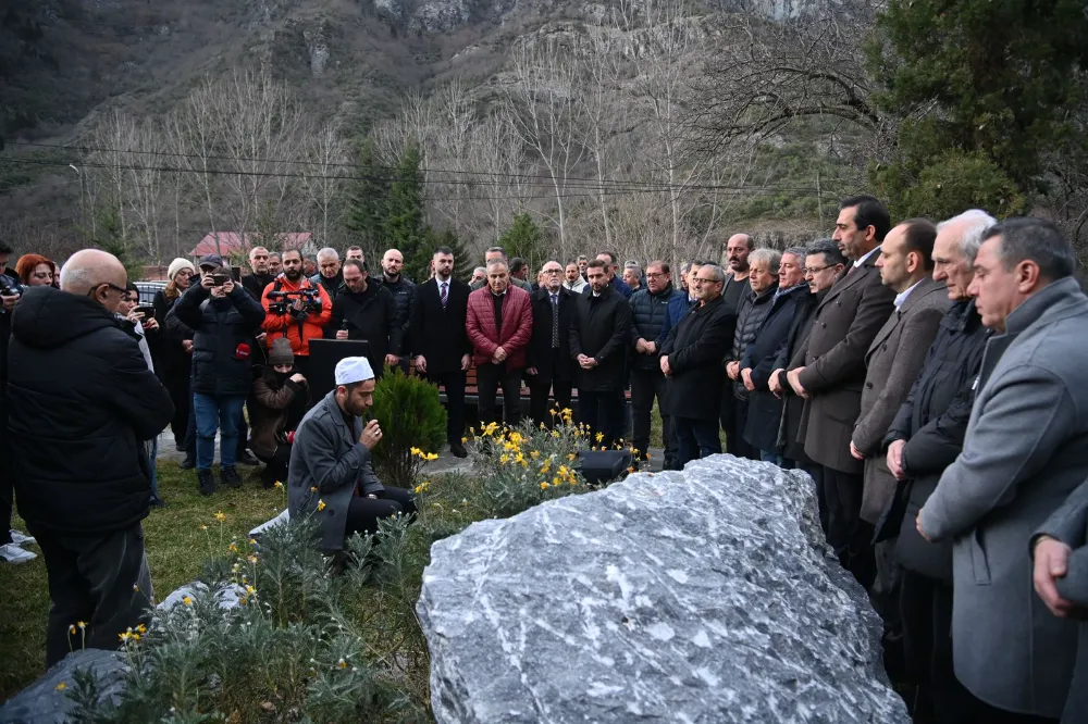 BAŞKAN GENÇ: “ÖZKAN SÜMER UNUTULMAZ BİR DEĞERDİR”