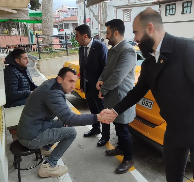 YENİDEN REFAH PARTİSİ AKÇAABAT’TA GÜÇLÜ BAĞLAR KURUYOR