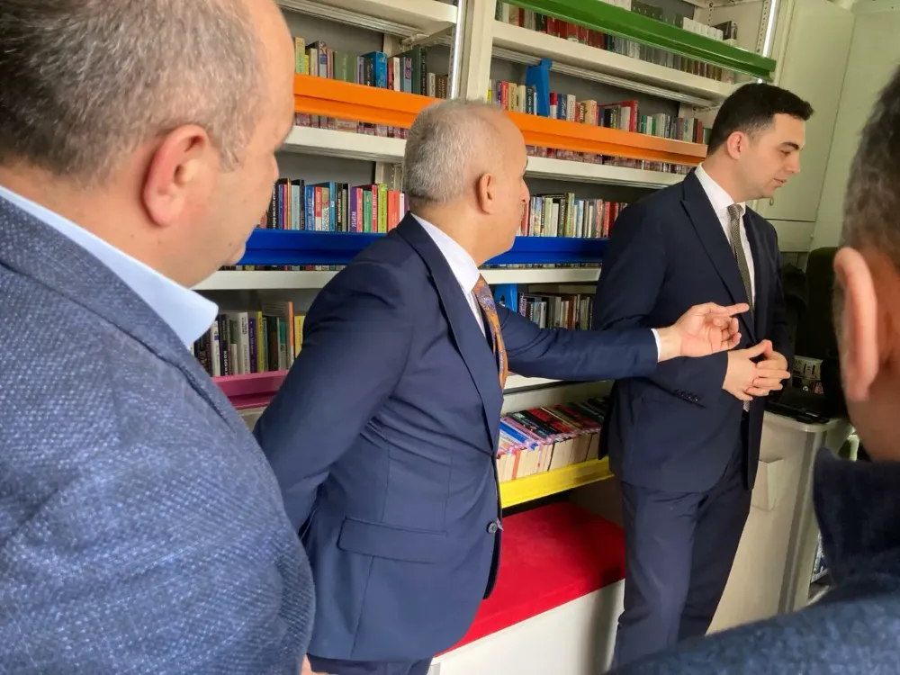 GEZİCİ KÜTÜPHANE ARSİN’DE