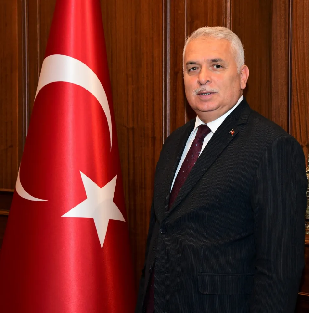 Trabzon Valisi Aziz Yıldırım,