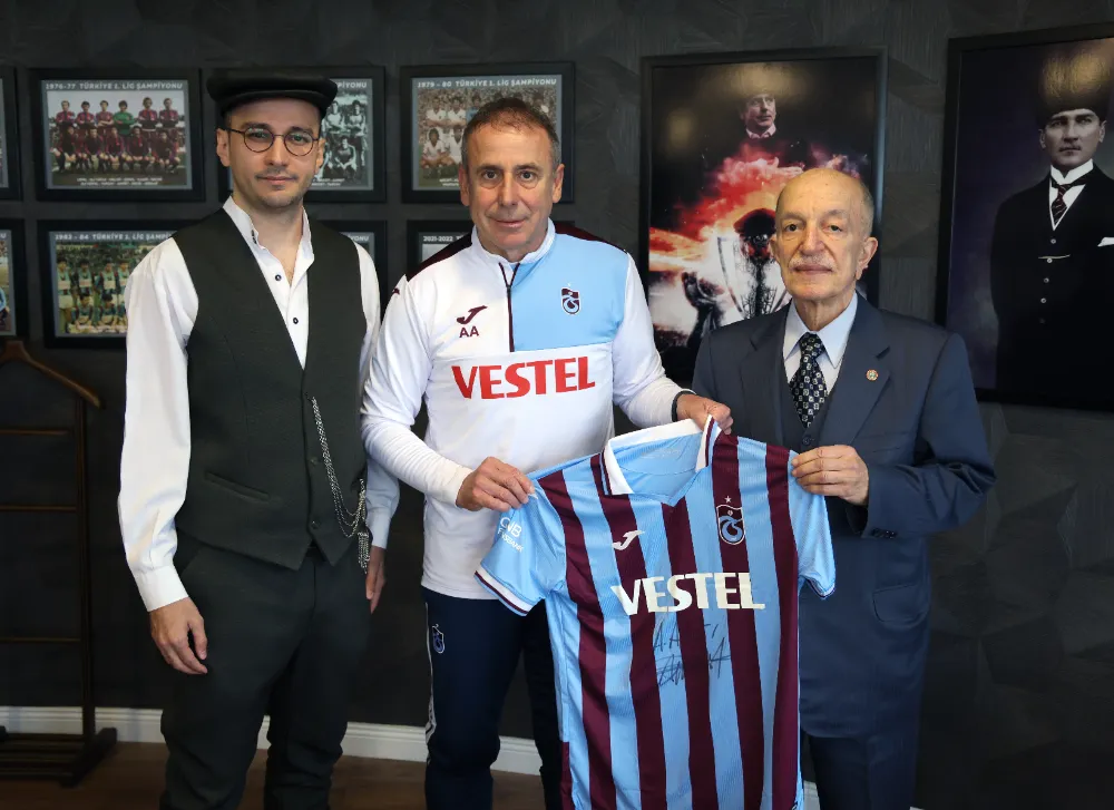 Trabzonspor Teknik Direktörü Abdullah Avcı