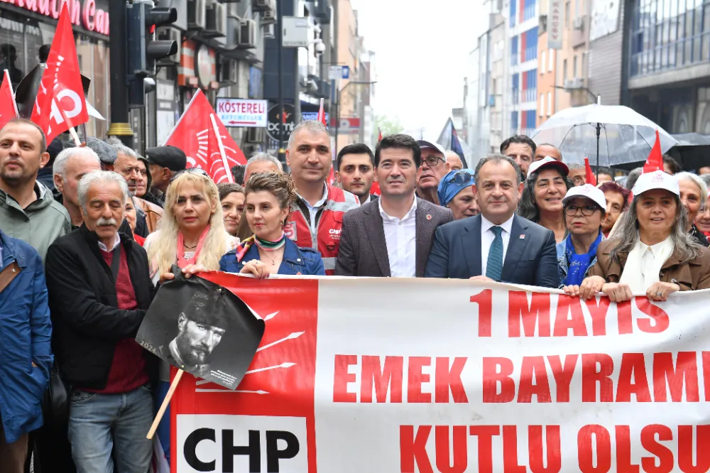 BAŞKAN KAYA, 1 MAYIS EMEK VE DAYANIŞMA GÜNÜ KUTLAMALARINDA