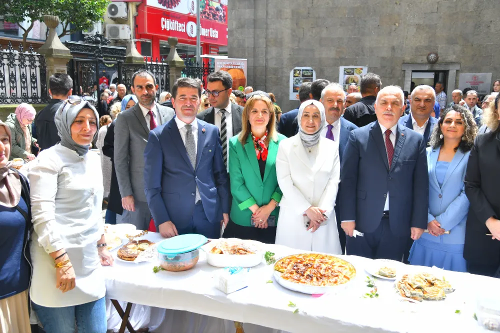 BAŞKAN KAYA, TRABZON GASTRONOMİ GÜNÜ DÜZENLENMESİNİ ÖNERDİ