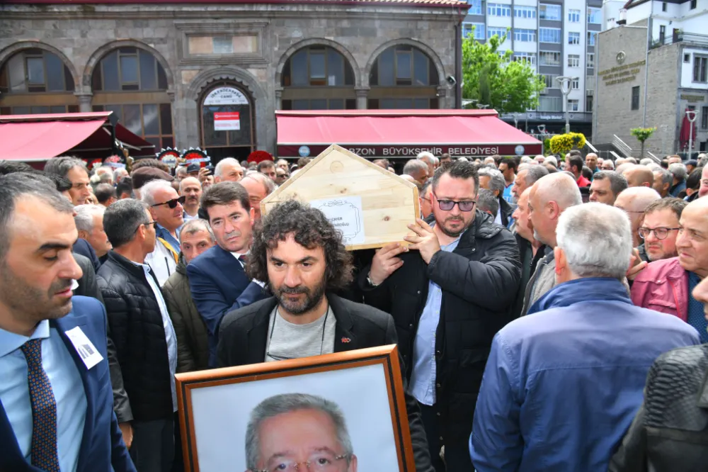 BAŞKAN KAYA, HAZAROĞLU İÇİN DÜZENLENEN CENAZE TÖRENİNDE