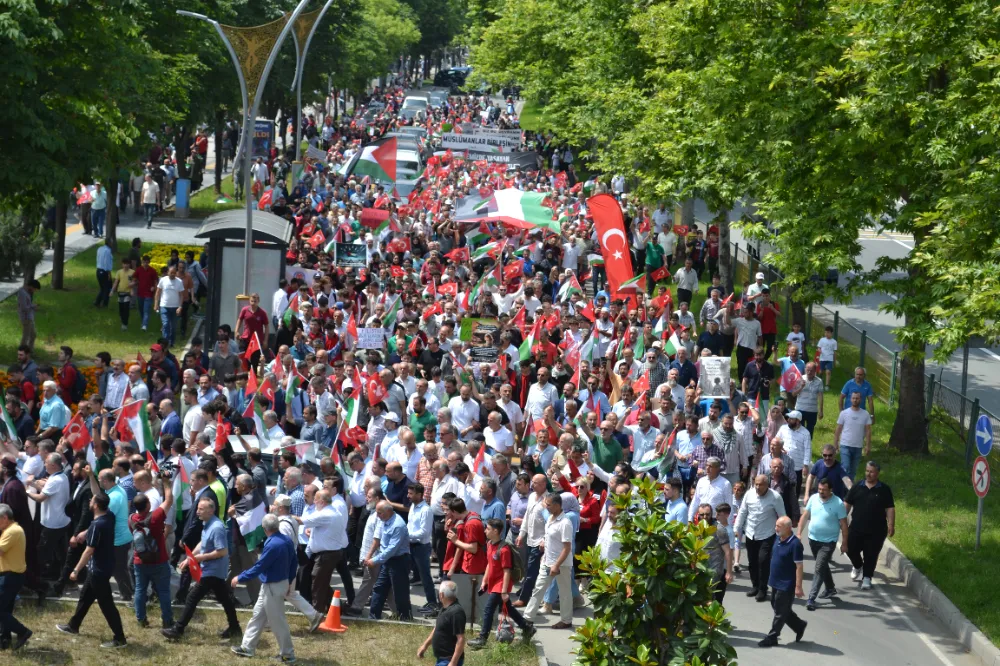 AKÇAABAT GAZZE İÇİN TEK YÜREK OLDU