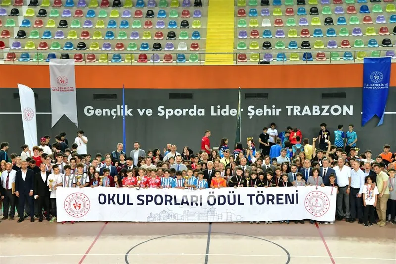 OKUL SPORLARINDA ÖDÜL ZAMANI