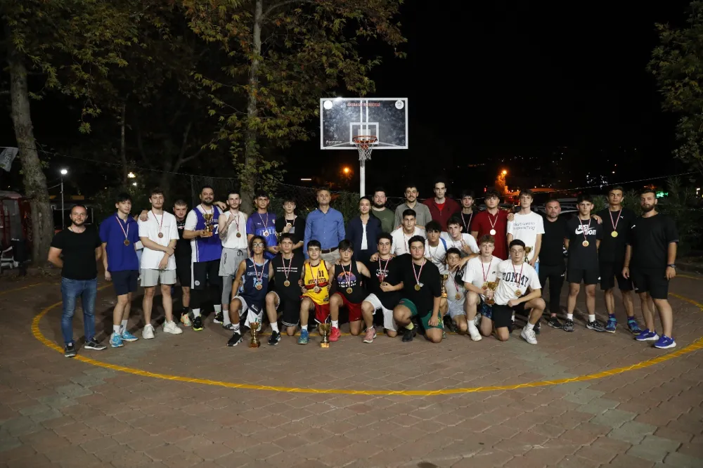 BASKETBOL TURNUVASI SONA ERDİ