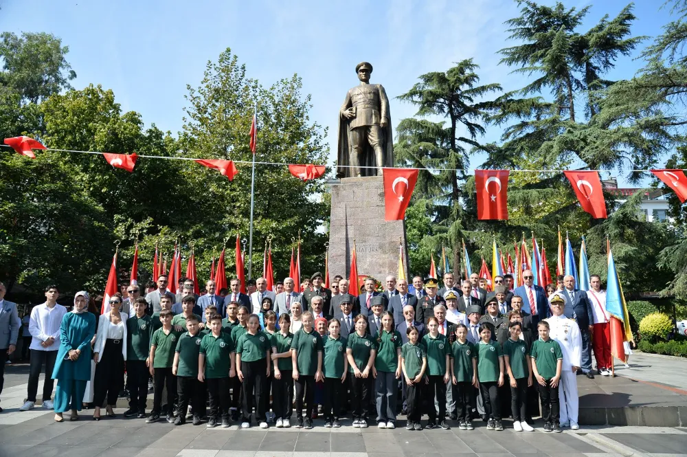 ATATÜRK’ÜN TRABZON’A İLK GELİŞİNİN 100. YILI COŞKUYLA KUTLANDI