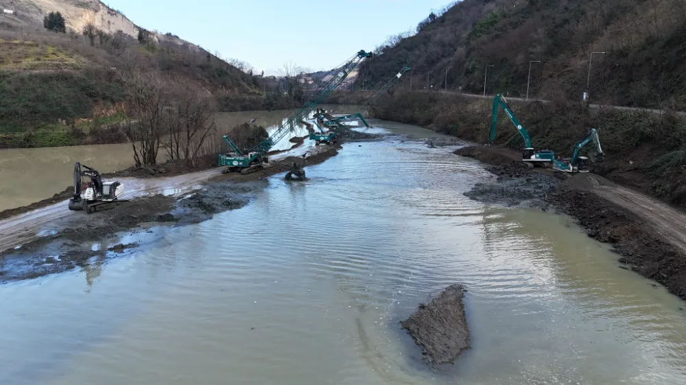   SERA GÖLÜ’NDE HUMMALI ÇALIŞMA DEVAM EDİYOR