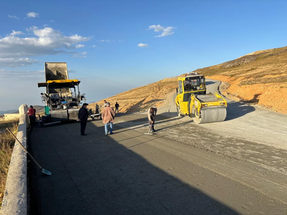 HARMANTEPE YOLUNDA HUMMALI ÇALIŞMA