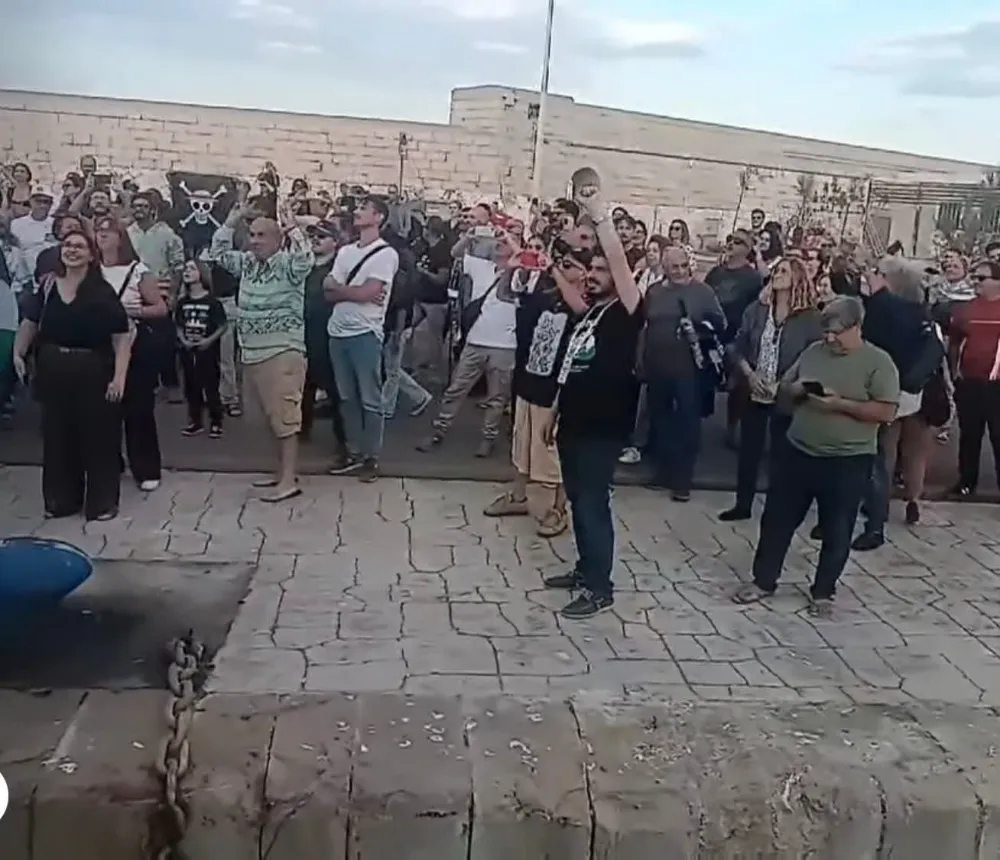 SUMUD’DA BİR AKÇAABATLI