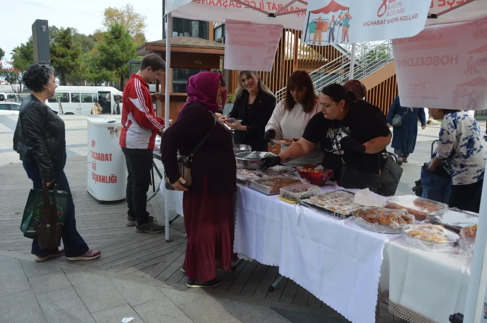 CHP’Lİ KADINLARDAN DAYANIŞMA KERMESİ