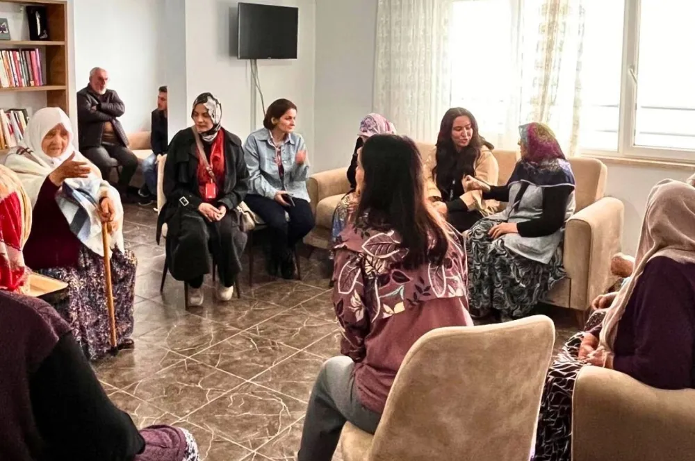 SAĞLIK EKİPLERİNDEN HUZUREVİNE ZİYARET