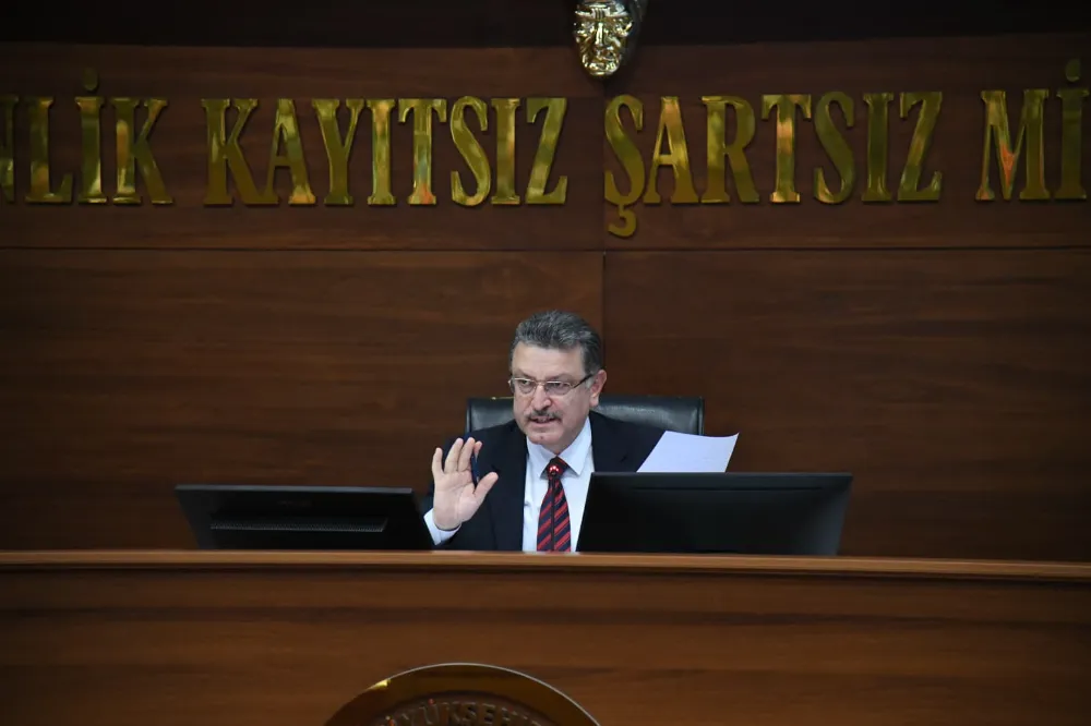 GENÇ: VEREMEYECEĞİM HESAP YOK, ALNIM AÇIK