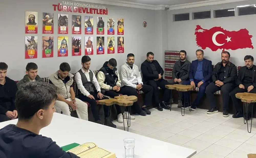 ÜLKÜ OCAKLARI’NDAN ŞEHİTLERİMİZ İÇİN DUA