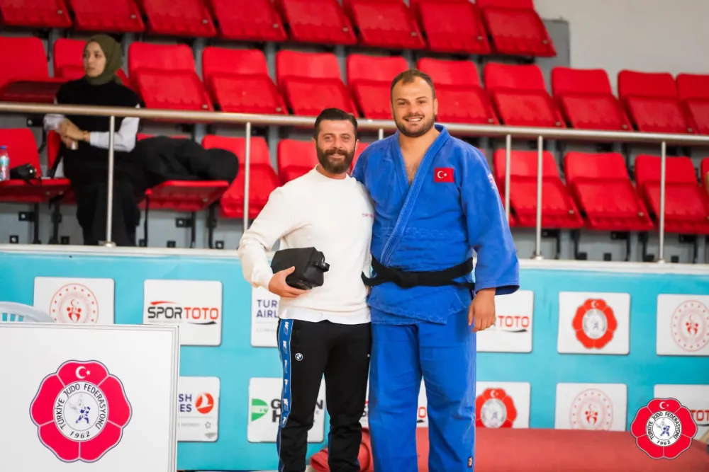 TOKYO’DA TATAMİYE DAMGA VURDU