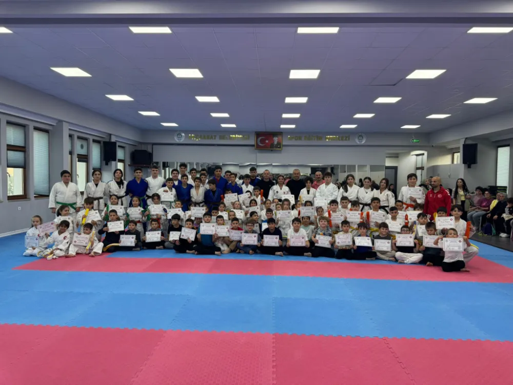 MİNİK VE GENÇ JUDOCULARA YENİ KUŞAK