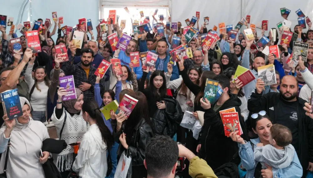 TRABZON KİTAP GÜNLERİ’NE ZİYARETÇİ AKINI SÜRÜYOR