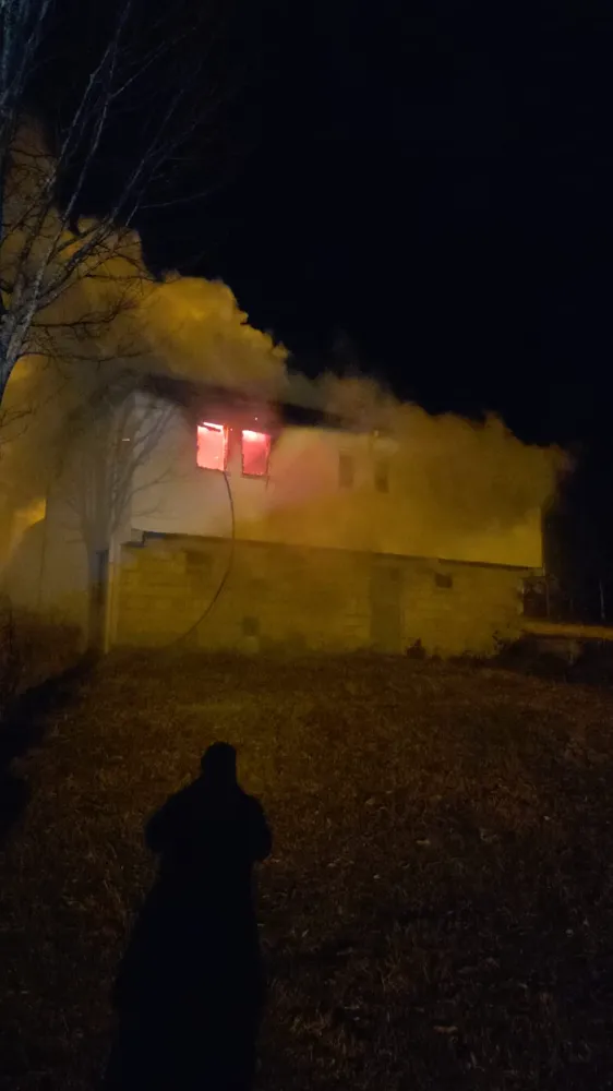 HIDIRNEBİ’DE EV YAKILDI