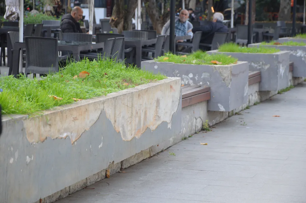 ÜÇ YILDA ÇÖKEN RESTORASYON