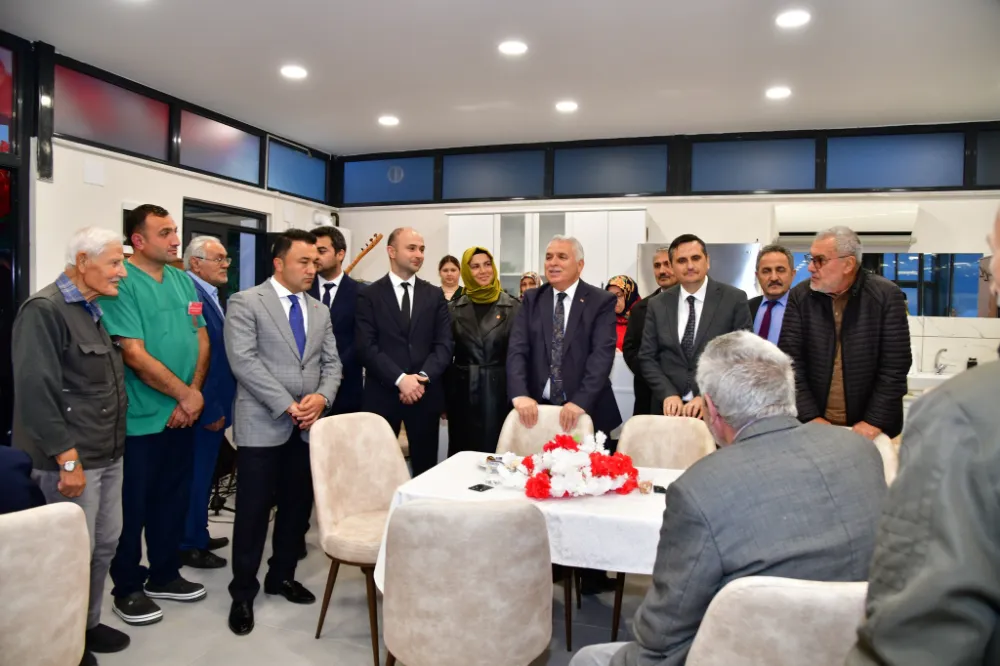 VALİ YILDIRIM, YILDIZLI HUZUREVİ’NDE