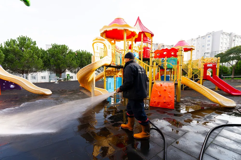 PARKLAR ÇOCUKLARA HAZIR!