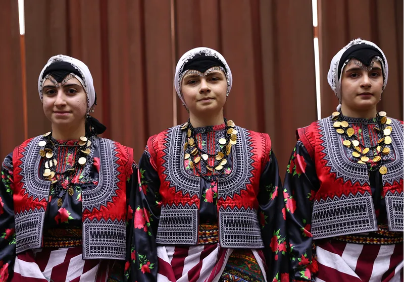 AKÇAABAT HORONUNU DÜNYAYA TAŞIYOR