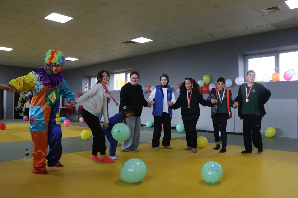 ÖZEL ÇOCUKLAR İÇİN ENGELSİZ ETKİNLİK