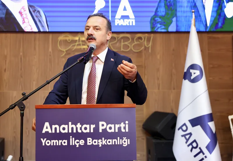 Anahtar Parti Genel Başkanı Ağıralioğlu, Trabzon’da halk buluşmasına katıldı