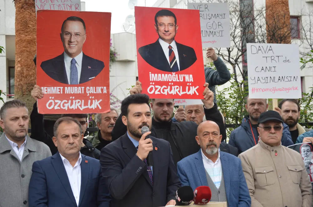 TRT ÖNÜNDE “DAVA CANLI YAYINLANSIN” ÇAĞRISI