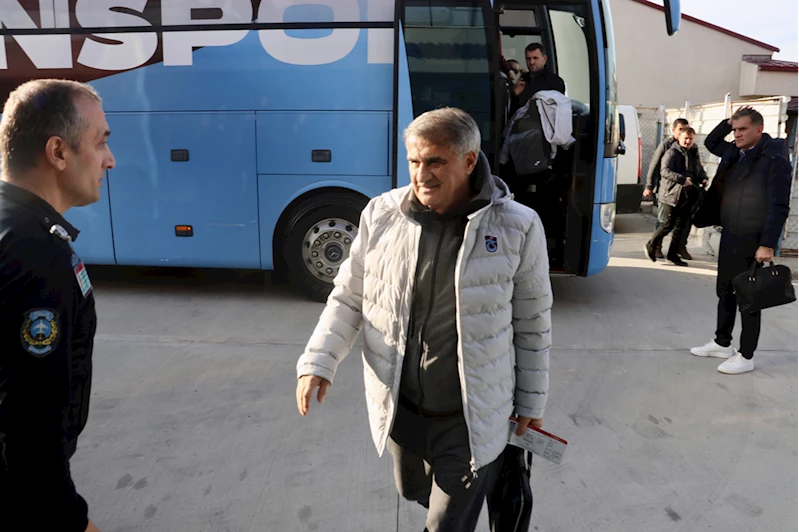 Trabzonspor kafilesi Kayseri'ye gitti