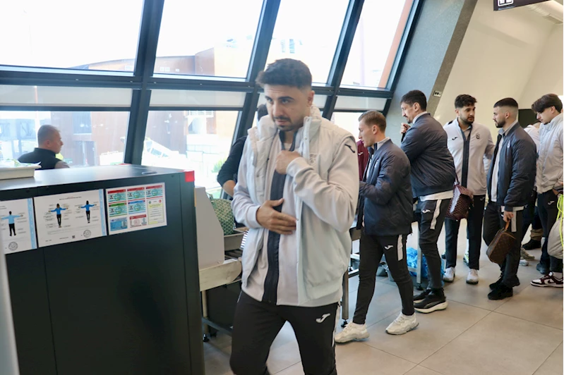 Trabzonspor kafilesi Kayseri'ye gitti