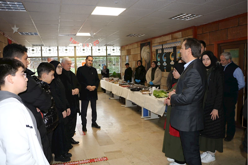 Of'ta öğrenciler Gazze için kermes düzenledi