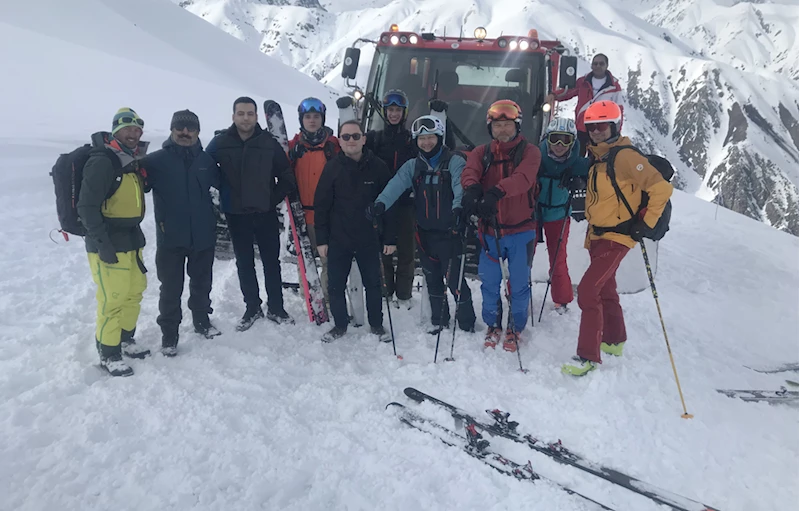 Kaçkar Dağları'nın eteklerindeki Yaylalar köyü, doğal pistleriyle kayakçıların gözdesi oldu