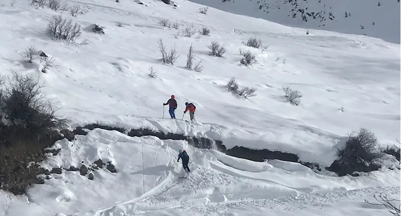 Kaçkar Dağları'nın eteklerindeki Yaylalar köyü, doğal pistleriyle kayakçıların gözdesi oldu