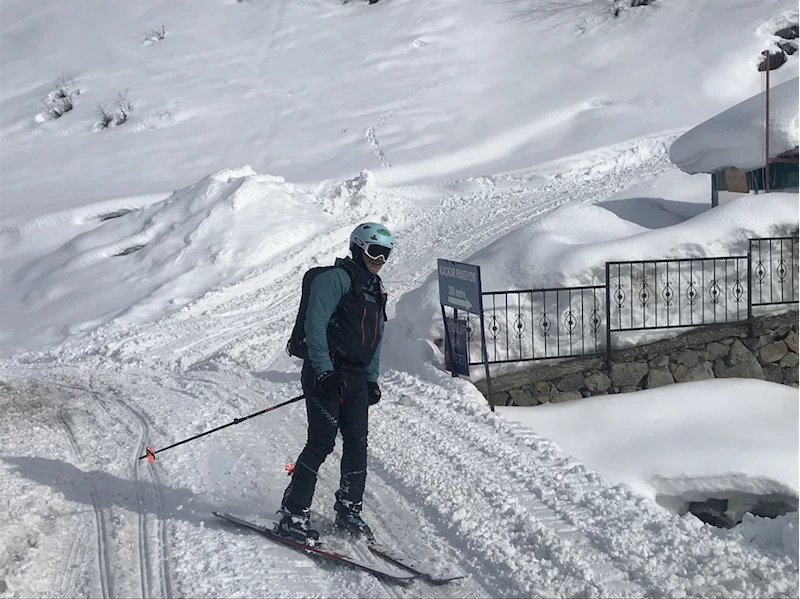 Kaçkar Dağları'nın eteklerindeki Yaylalar köyü, doğal pistleriyle kayakçıların gözdesi oldu