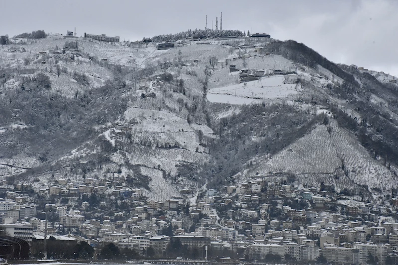 Karadeniz'de 1537 yerleşim yerine ulaşım sağlanamıyor