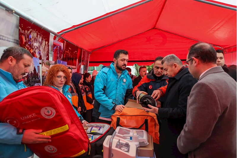 Artvin'de afetlere dikkat çekmek için stant açıldı