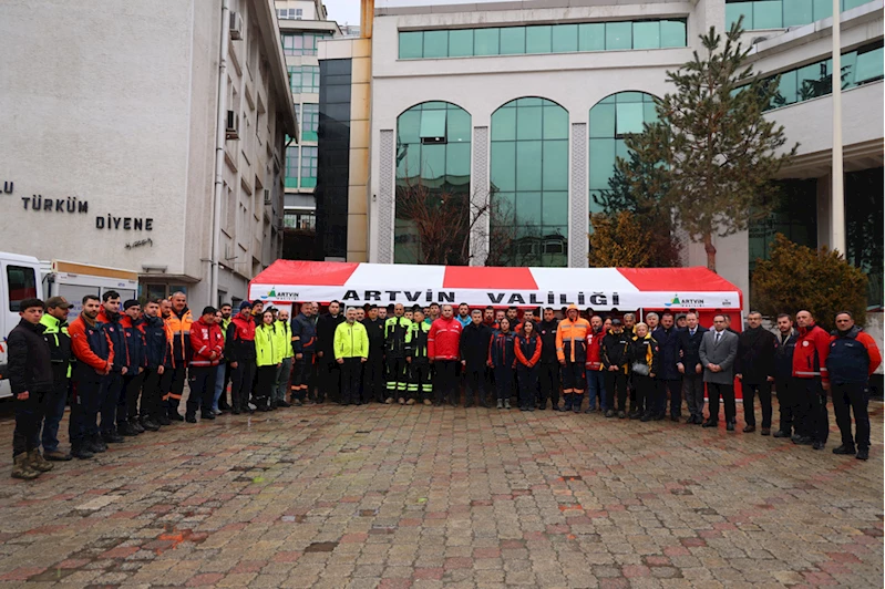 Artvin'de afetlere dikkat çekmek için stant açıldı