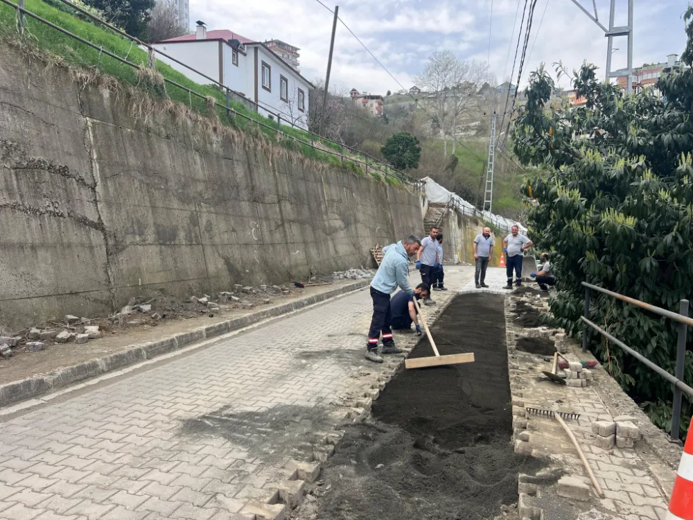 DOĞALGAZ SONRASI BOZULAN YOLLAR ONARILIYOR