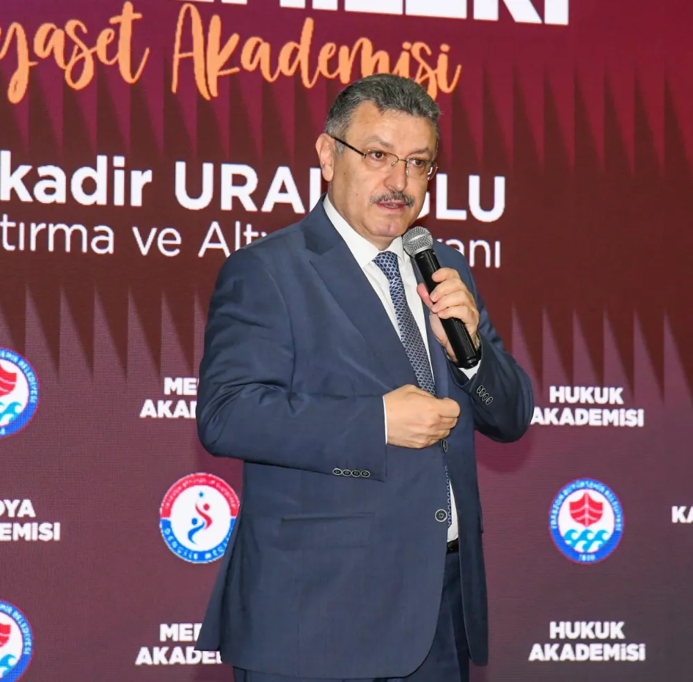 GENÇLİK MECLİSİ’NDE GENÇ VE URALOĞLU RÜZGÂRI