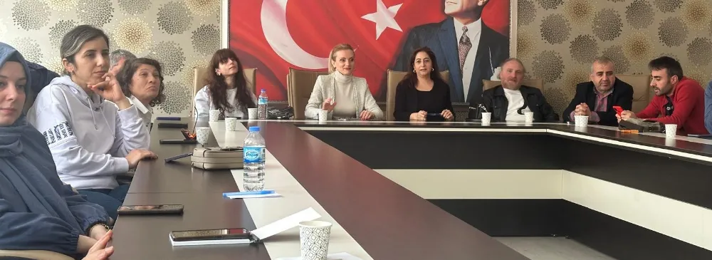 ÖĞRETMENLERE DİYABET EĞİTİMİ
