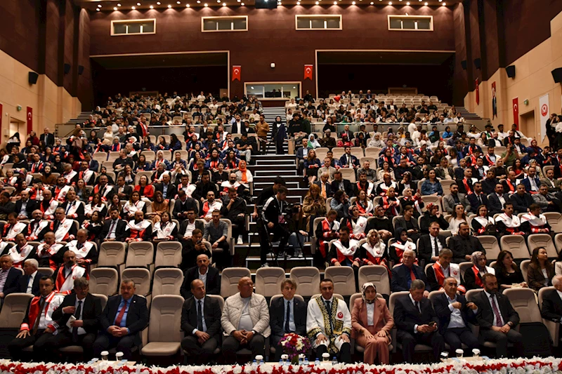 Gümüşhane Üniversitesinde mezuniyet töreni düzenlendi