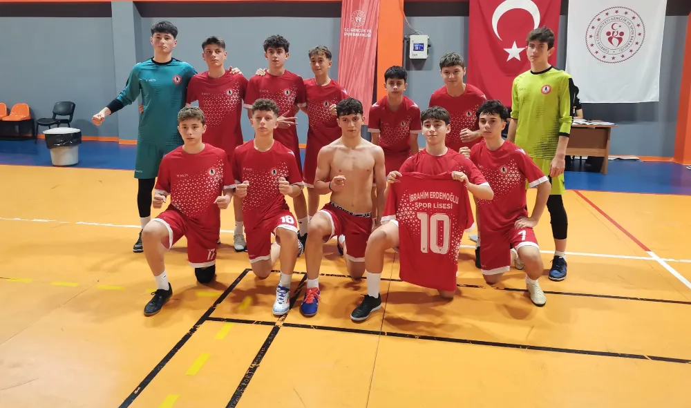 İBRAHİM ERDEMOĞLU SPOR LİSEMİZ TRABZON BİRİNCİSİ